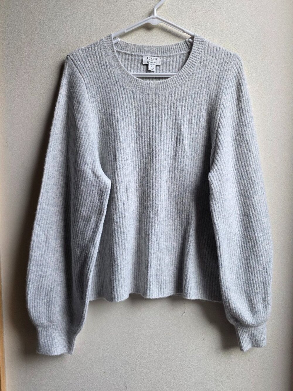 J. Crew Gray Extra Soft Micro-Ribbed Scoop Neck Sweater Size Large